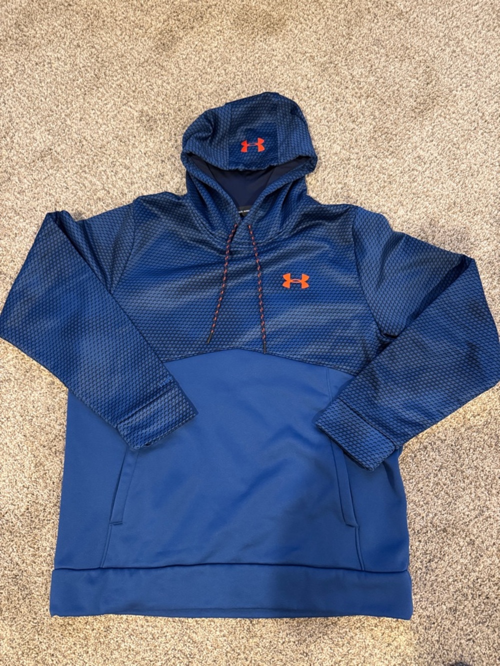 Men’s L Under Armour Navy Blue Pullover Hoodie with Orange Logo